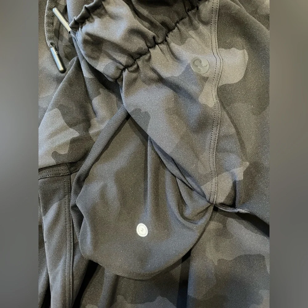 Lululemon Keep Moving Pants Joggers Black Camo 2 Lulu Pants - Picture 11 of 11